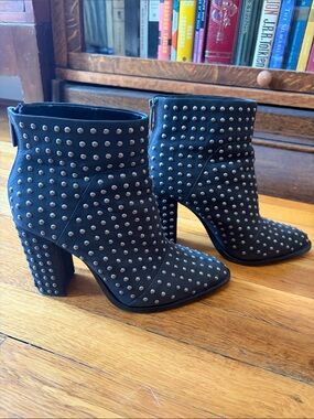 Mercer Edit studded leather ankle boots - size 8